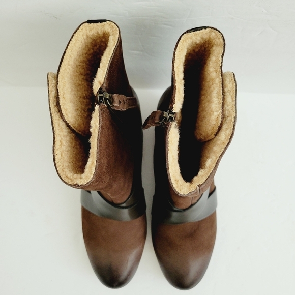 New Softwalk Rayne Brown Soft  Leather Pull On Mid Buckle Bootie, Size 7 - Picture 3 of 7